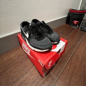 Grey/Black/White Airmax 90’s